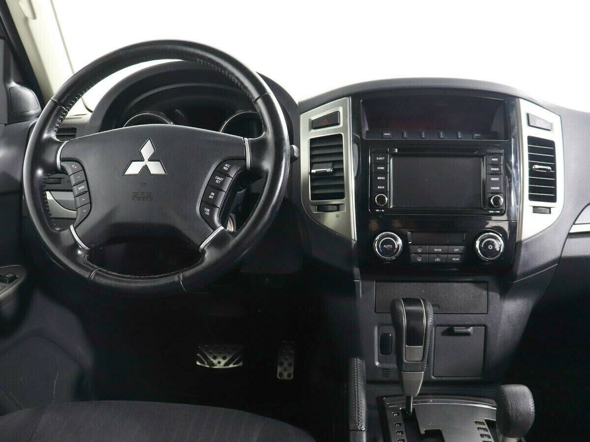 Mitsubishi Pajero, 3.0 л, АТ, 2014 фото 7