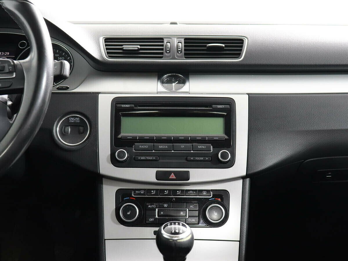 Volkswagen Passat, 1.4 л, МТ, 2012 фото 2
