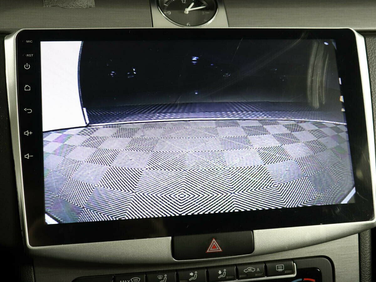 Volkswagen Passat, 1.8 л, Робот, 2013 фото 1