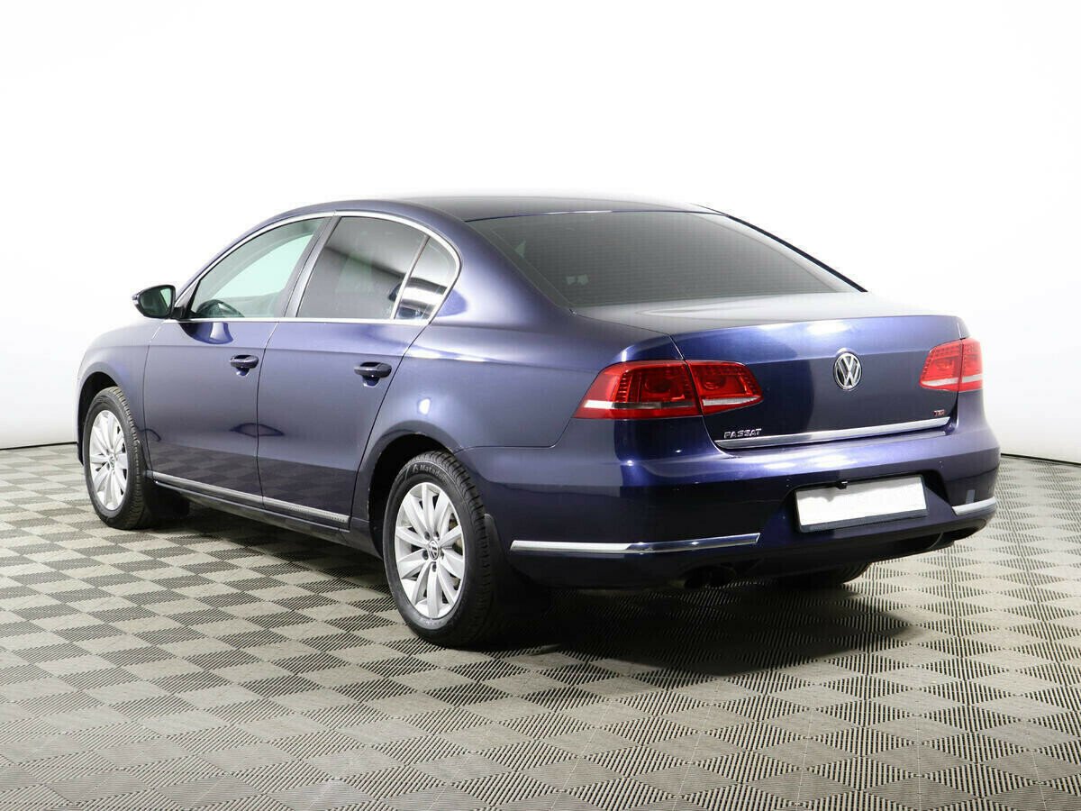 Volkswagen Passat, 1.8 л, Робот, 2013 фото 5