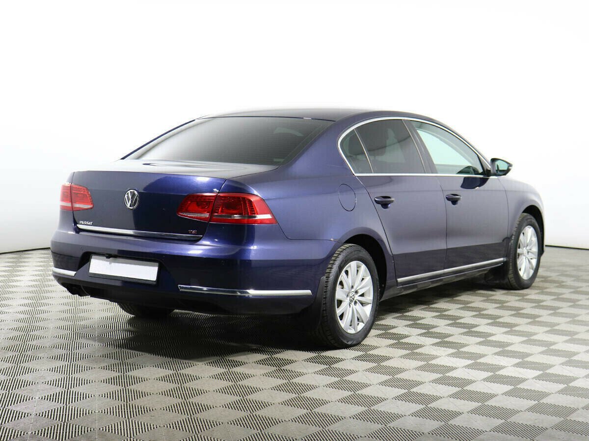 Volkswagen Passat, 1.8 л, Робот, 2013 фото 6
