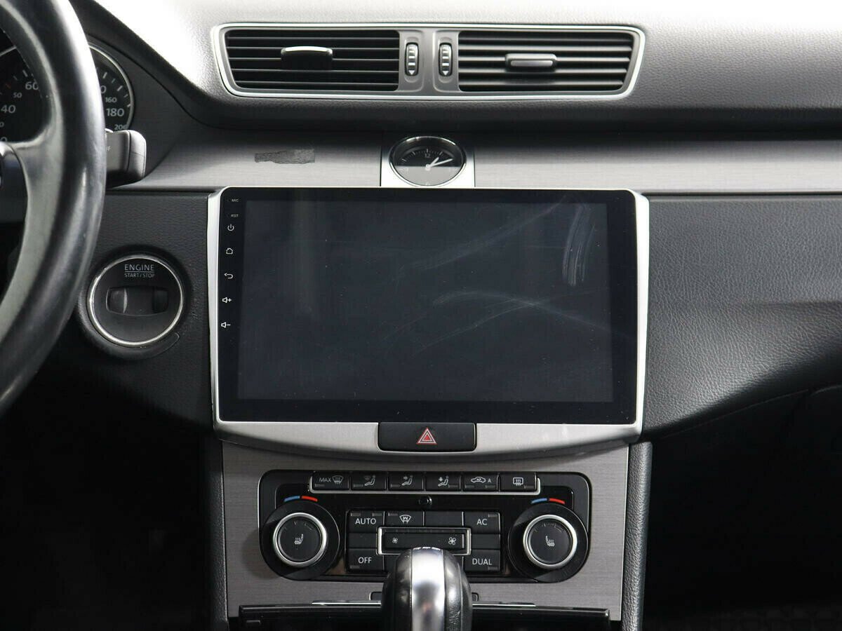 Volkswagen Passat, 1.8 л, Робот, 2013 фото 8