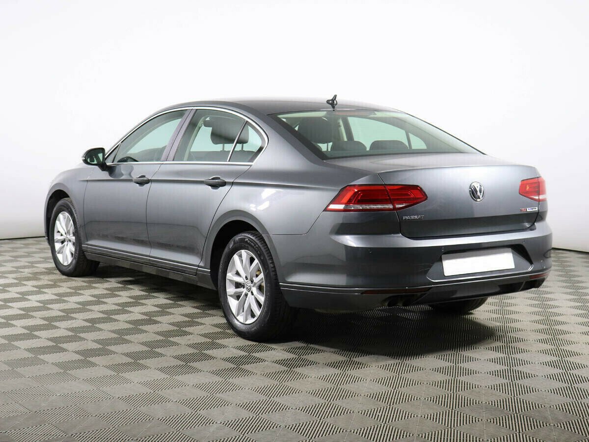 Volkswagen Passat, 1.8 л, Робот, 2016 фото 6