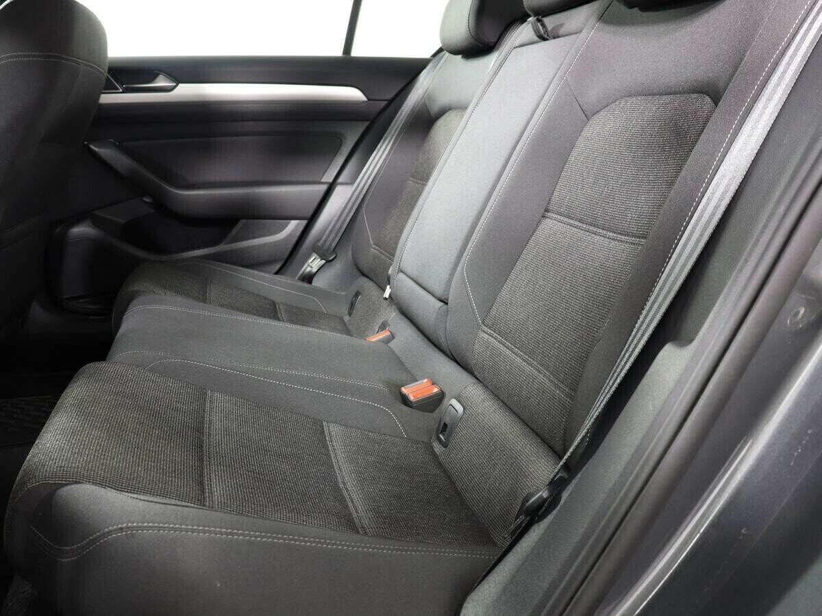 Volkswagen Passat, 1.8 л, Робот, 2016 фото 8