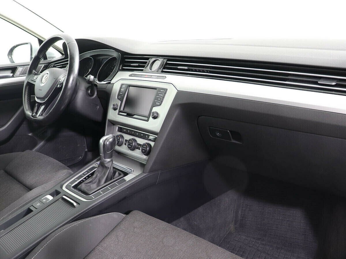 Volkswagen Passat, 1.4 л, Робот, 2016 фото 10