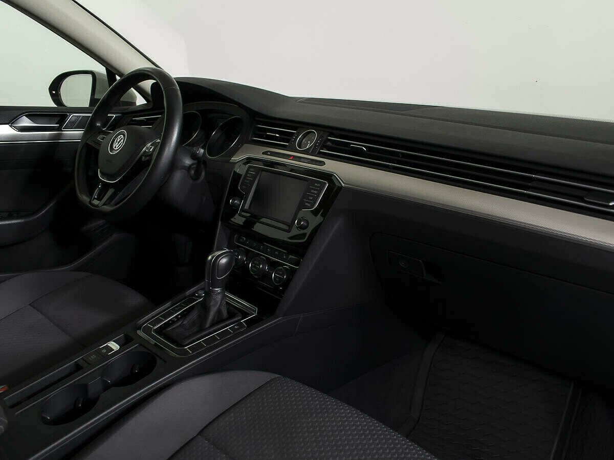 Volkswagen Passat, 1.5 л, Робот, 2018 фото 7