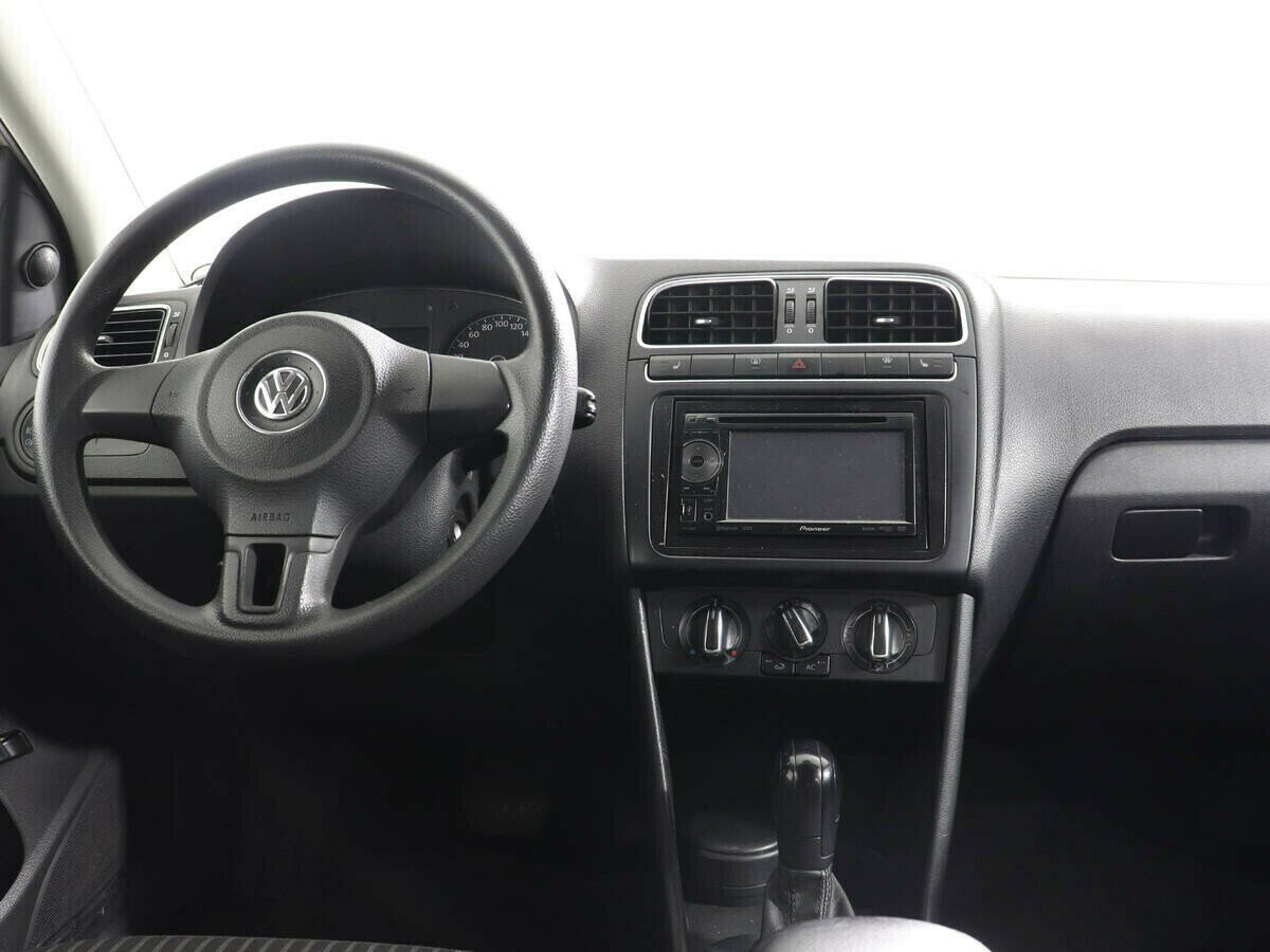 Volkswagen Polo, 1.6 л, АТ, 2011 фото 8