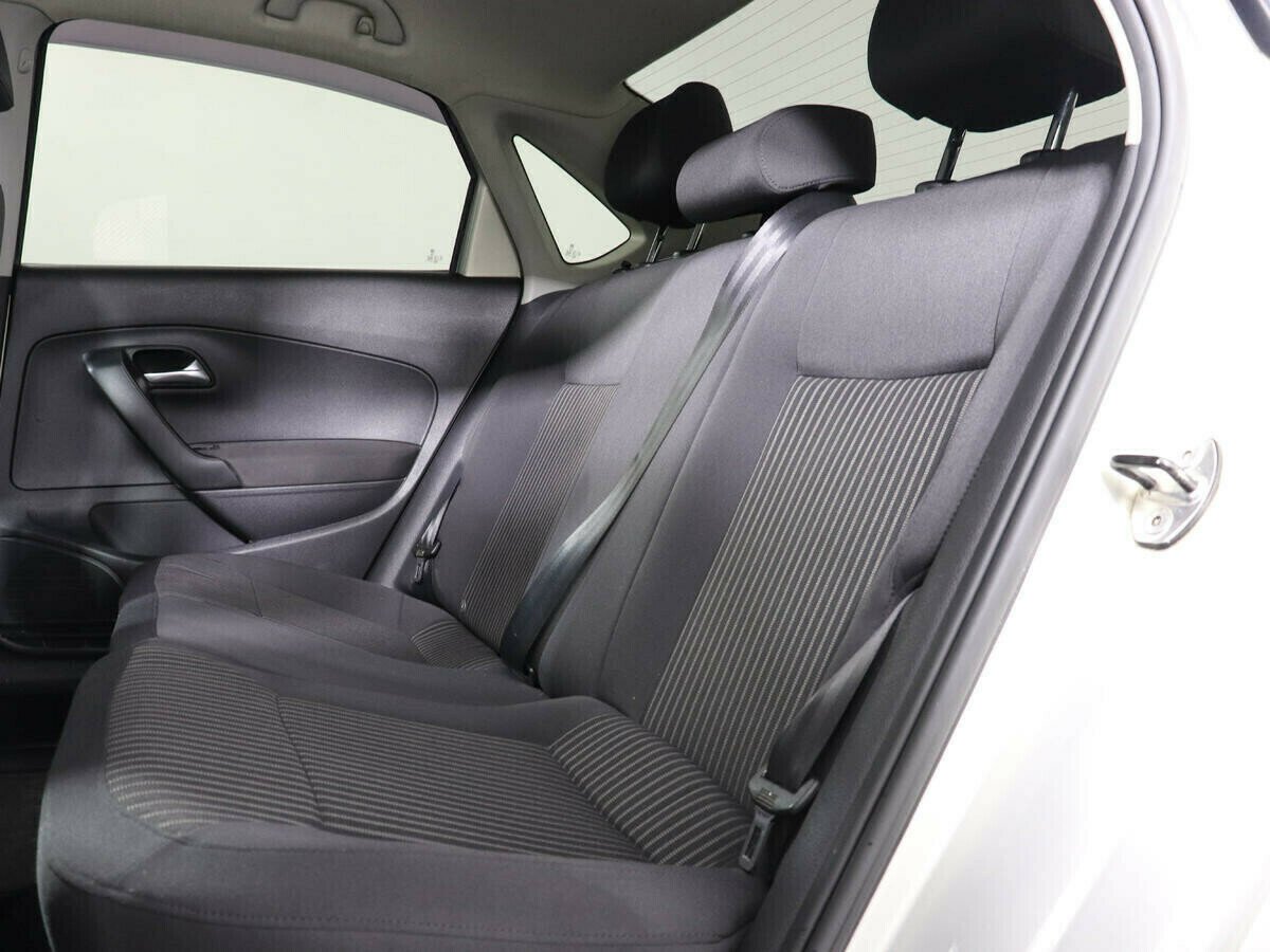 Volkswagen Polo, 1.6 л, АТ, 2012 фото 1