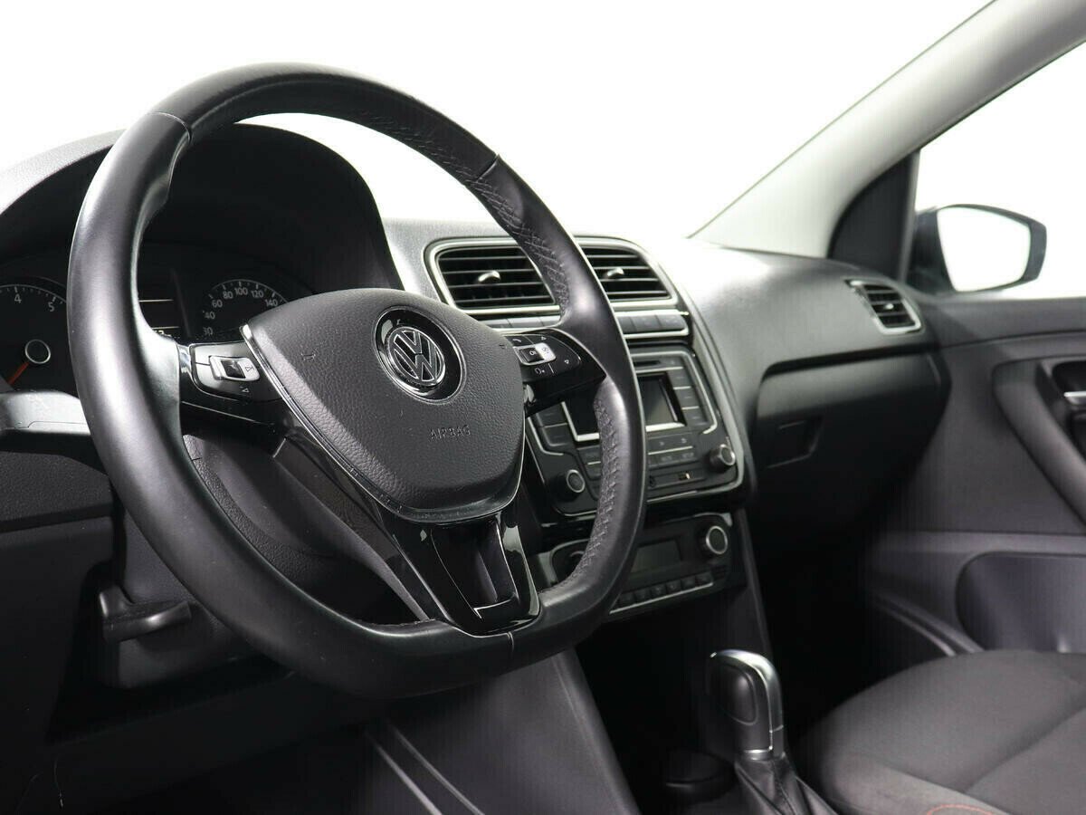 Volkswagen Polo, 1.6 л, АТ, 2018 фото 2