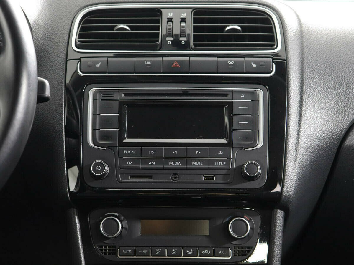 Volkswagen Polo, 1.6 л, МТ, 2019 фото 1