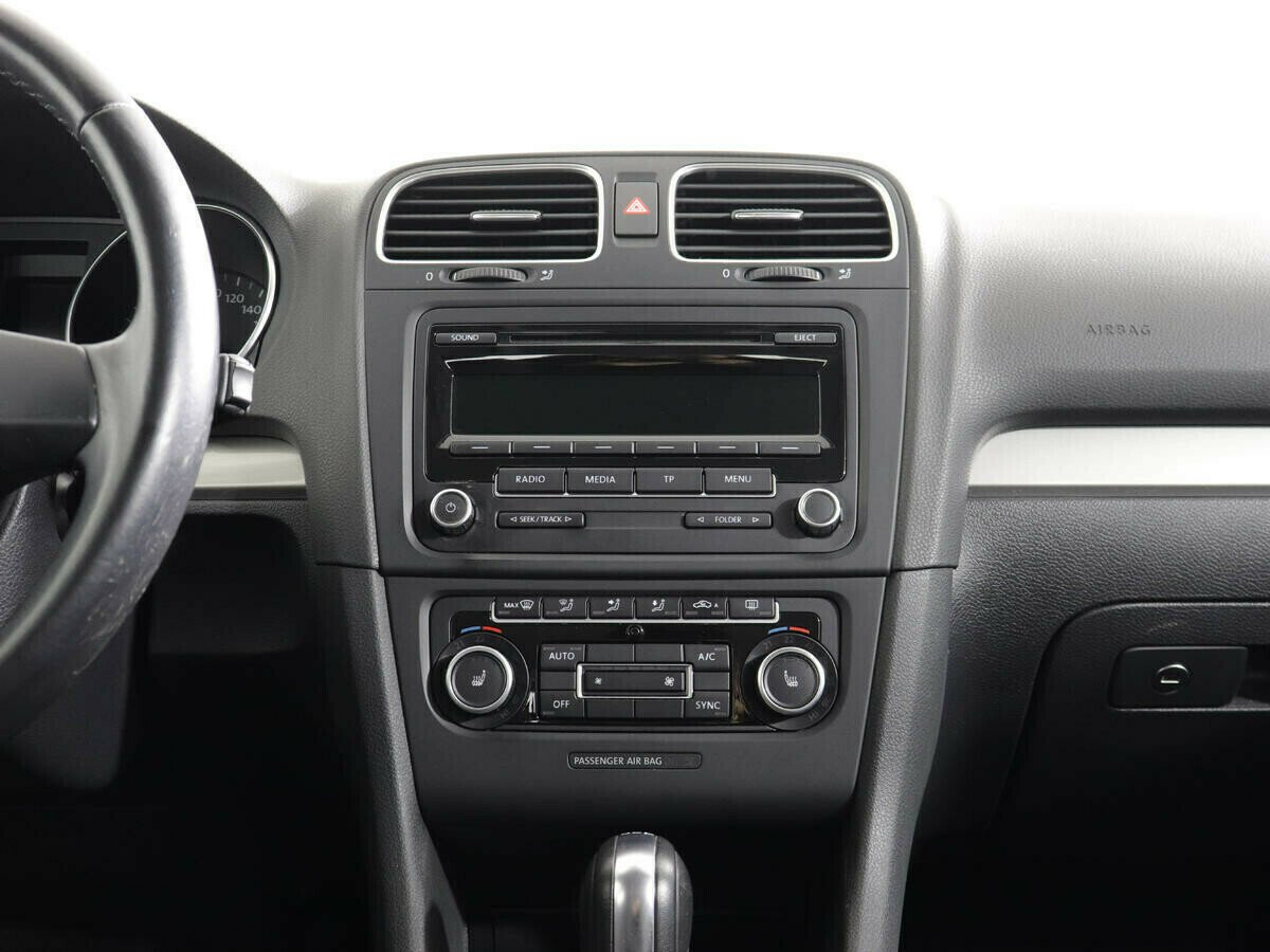 Volkswagen Golf, 1.6 л, Робот, 2009 фото 8