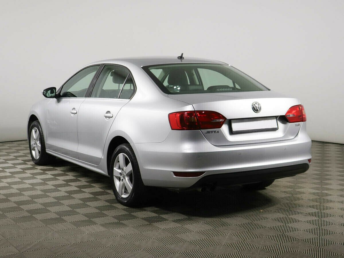 Volkswagen Jetta, 1.4 л, Робот, 2011 фото 6