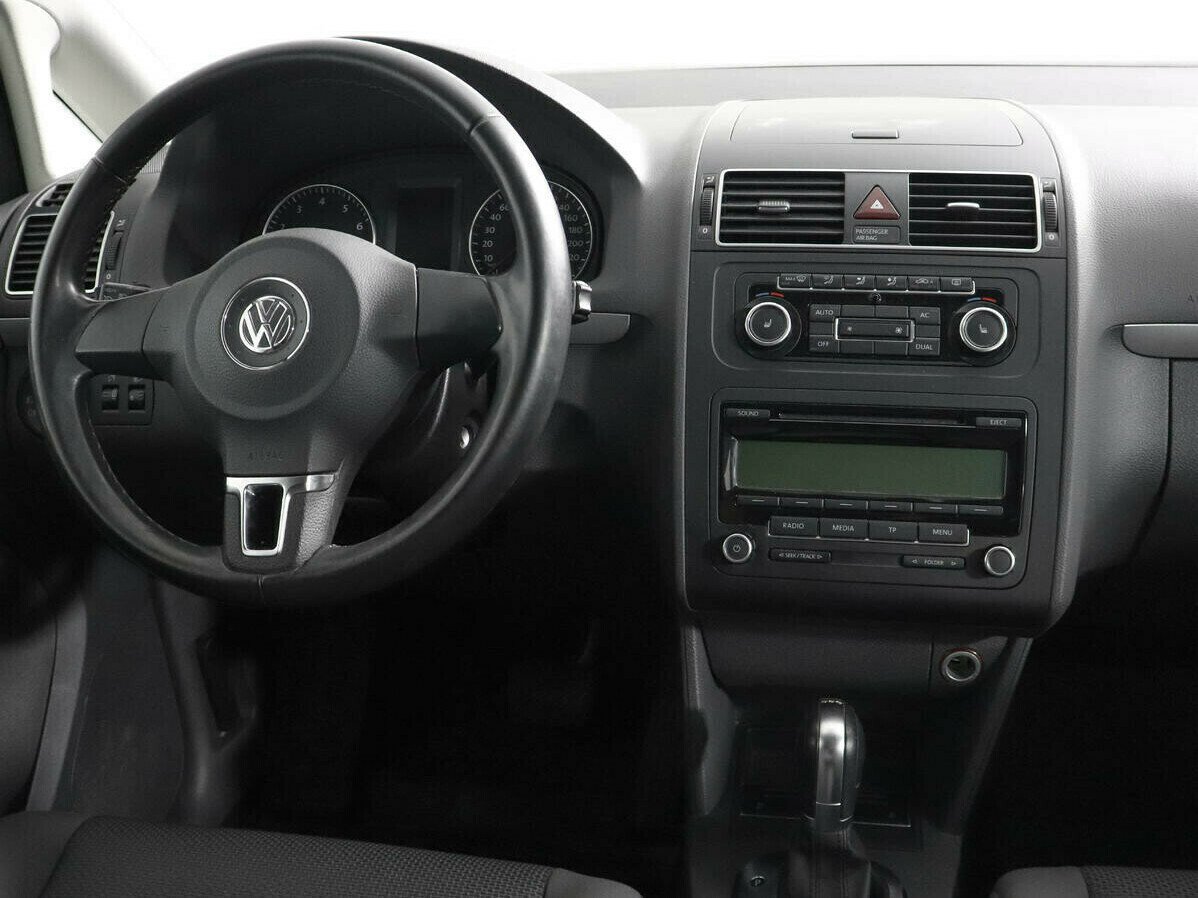 Volkswagen Touran, 1.0 л, МТ, 2013 фото 8