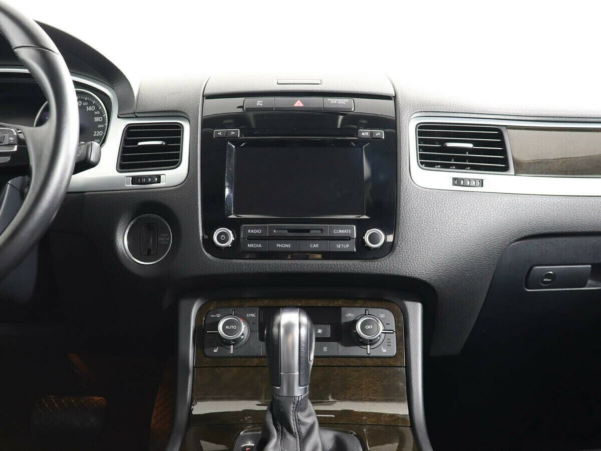 Volkswagen Touareg, 3.0 л, АТ, 2013 фото 9