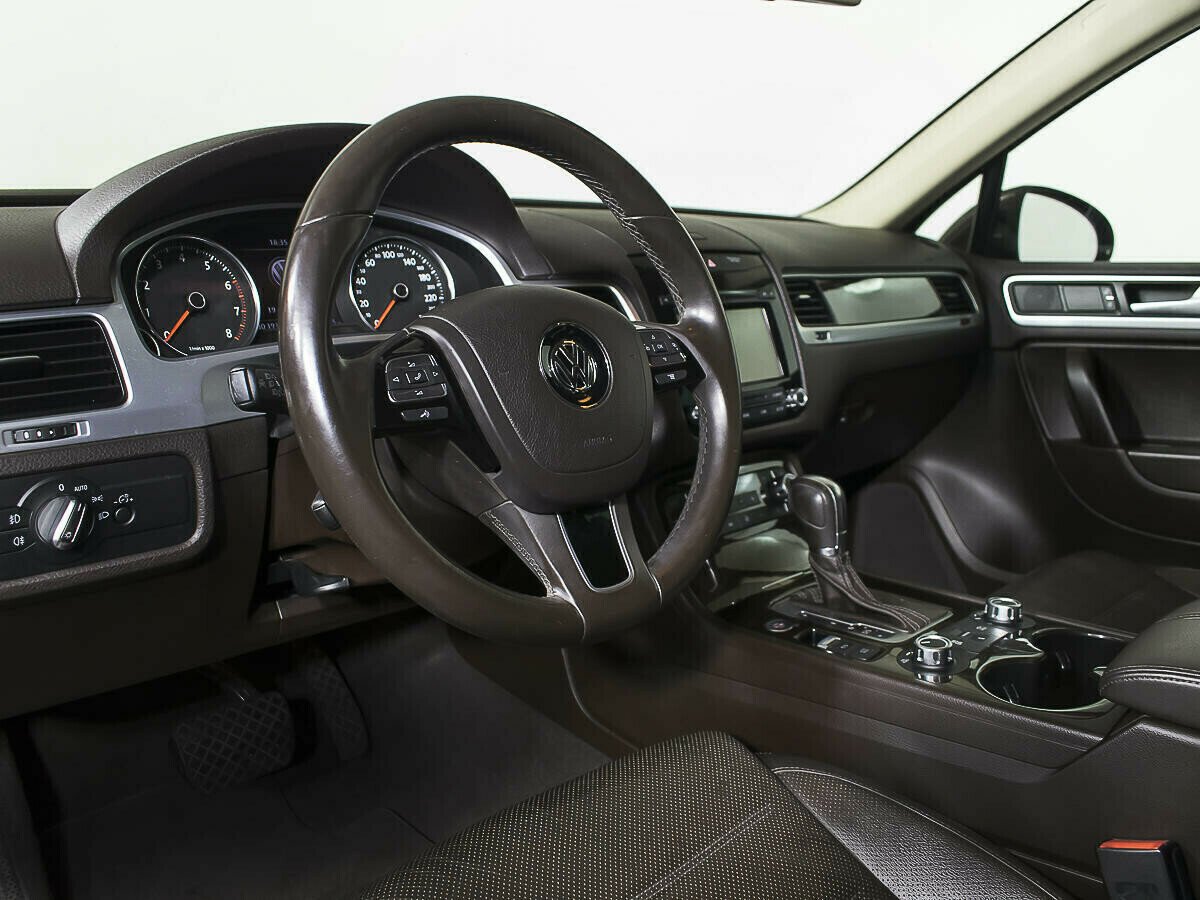 Volkswagen Touareg, 3.6 л, АТ, 2013 фото 2