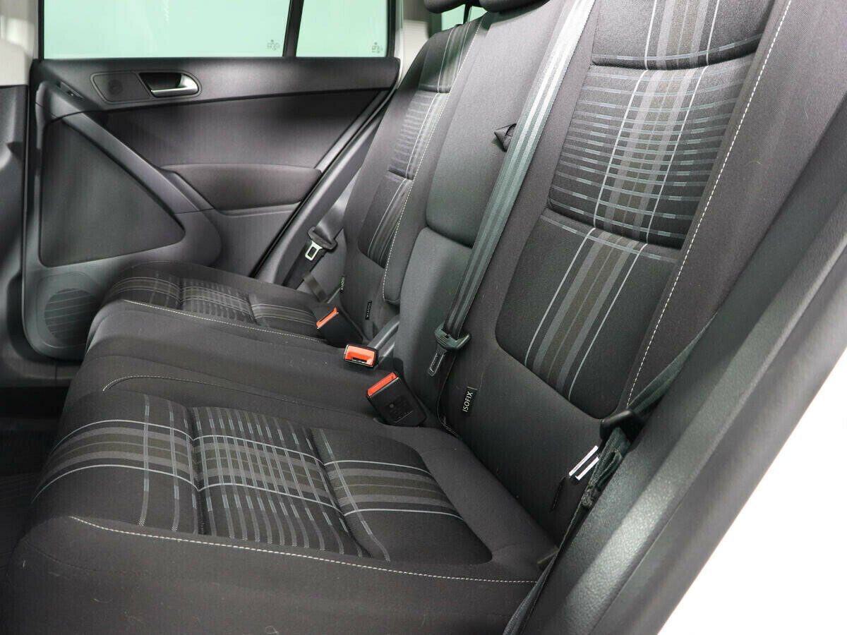 Volkswagen Tiguan, 2.0 л, АТ, 2012 фото 2