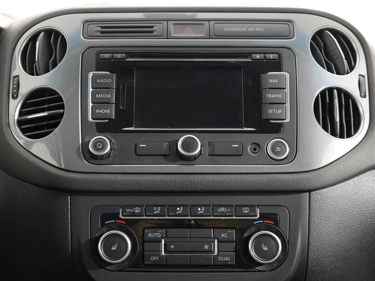 Volkswagen Tiguan, 2.0 л, АТ, 2015 фото 2
