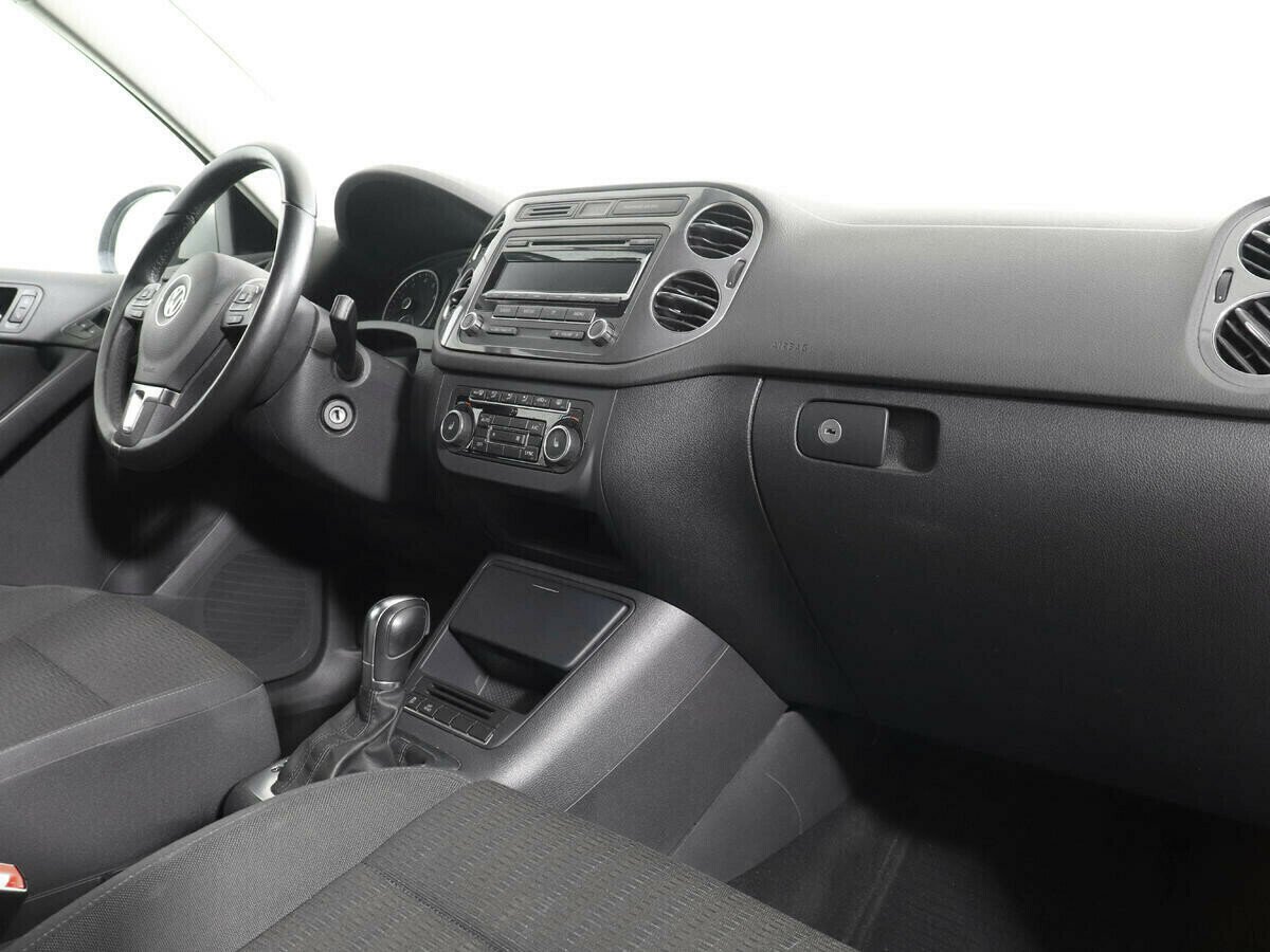 Volkswagen Tiguan, 2.0 л, АТ, 2013 фото 1