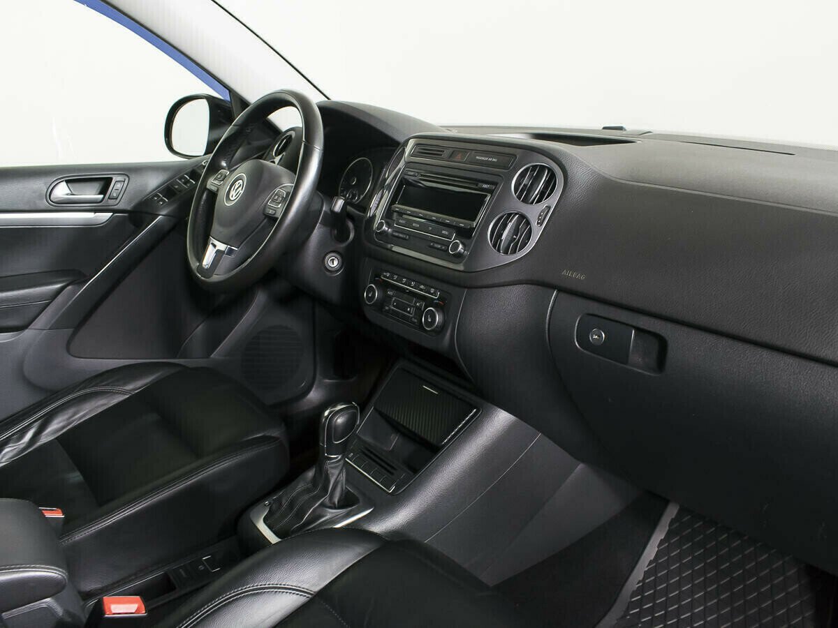 Volkswagen Tiguan, 2.0 л, АТ, 2012 фото 2