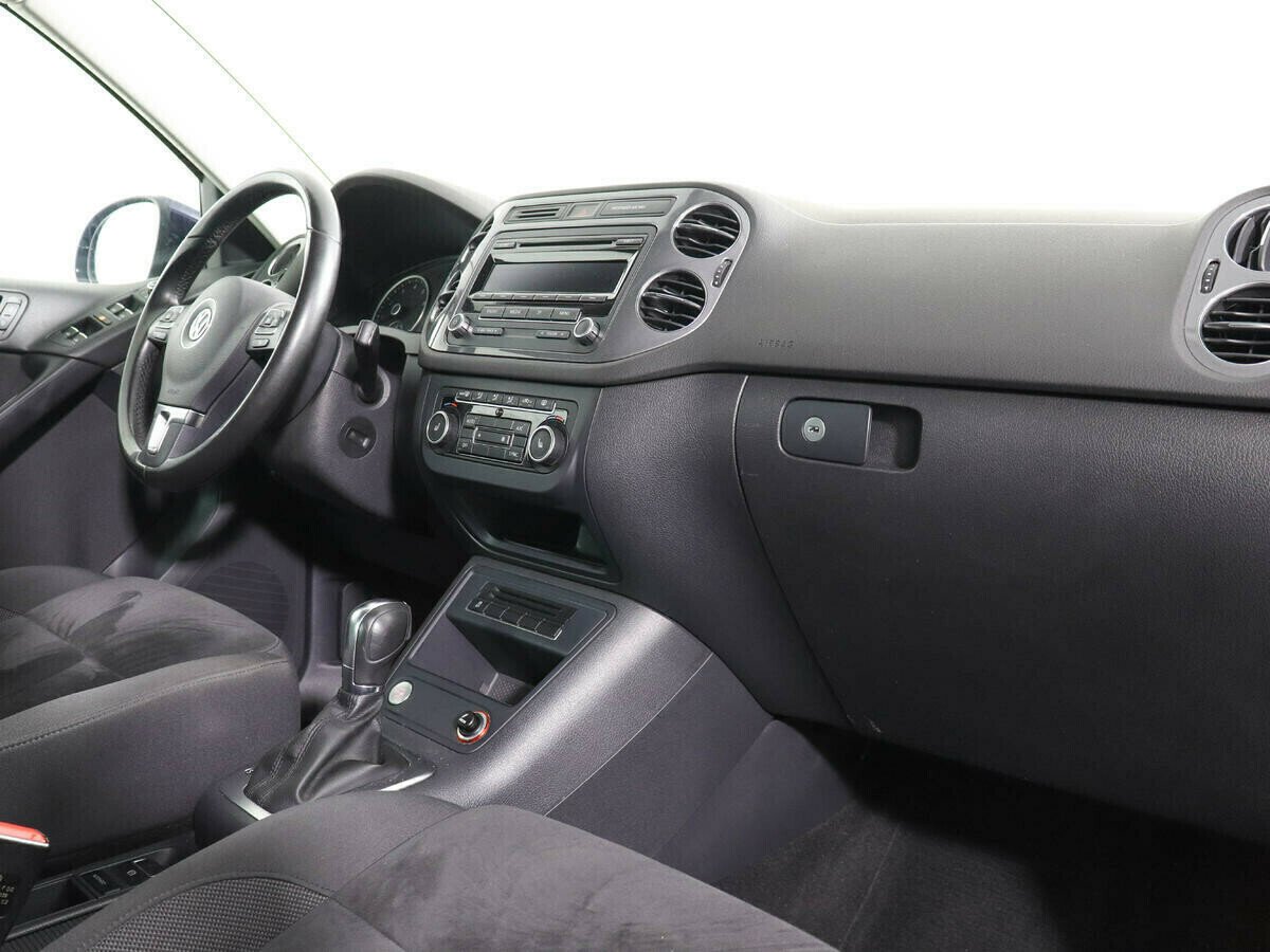 Volkswagen Tiguan, 2.0 л, АТ, 2012 фото 8
