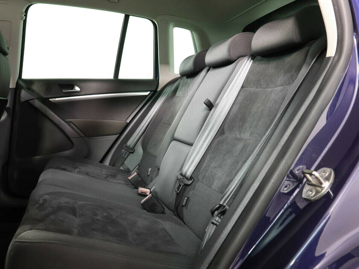Volkswagen Tiguan, 2.0 л, АТ, 2012 фото 1