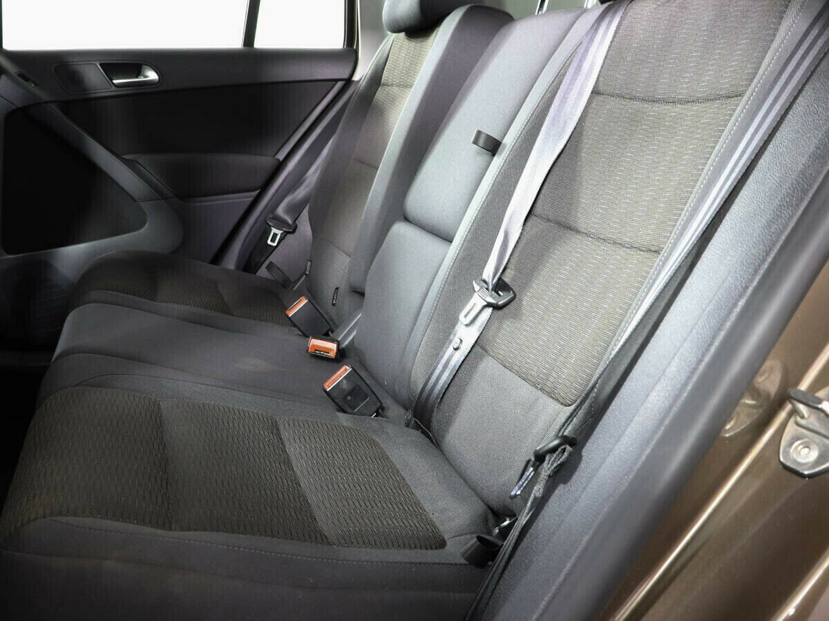 Volkswagen Tiguan, 2.0 л, АТ, 2012 фото 2