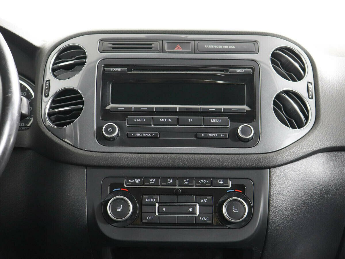 Volkswagen Tiguan, 2.0 л, АТ, 2012 фото 1