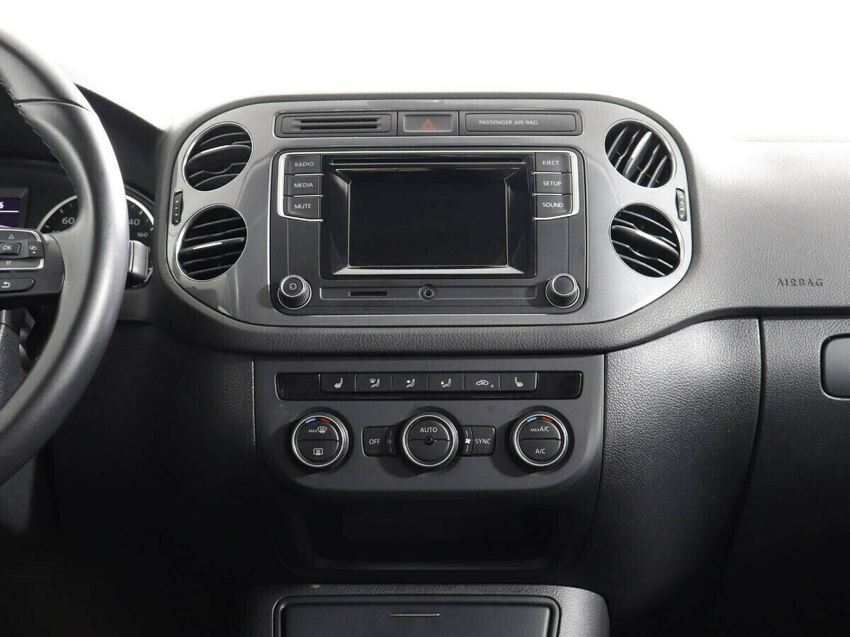Volkswagen Tiguan, 2.0 л, АТ, 2015 фото 2