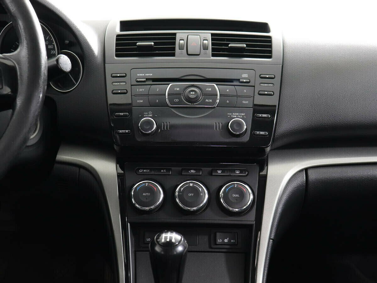 Mazda 6, 1.8 л, МТ, 2010 фото 8