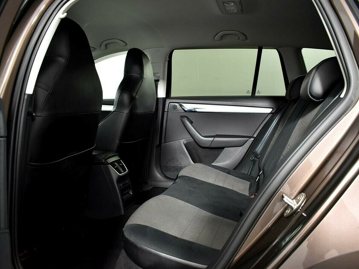 Skoda Octavia, 1.8 л, Робот, 2015 фото 1