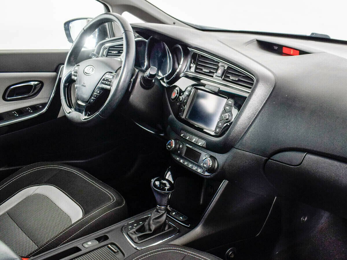 Kia Ceed 1.6 АКПП, 2015, 99 000 км фото 6