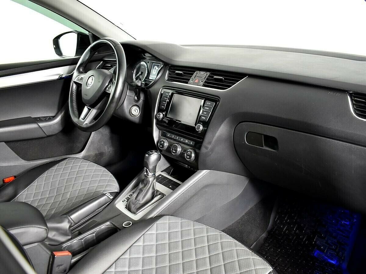 Skoda Octavia, 1.8 л, Робот, 2016 фото 2