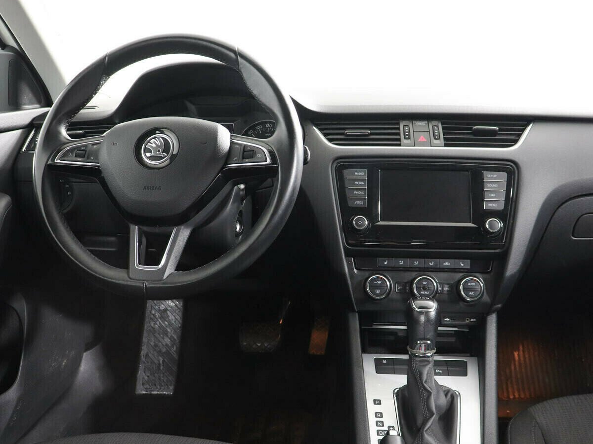 Skoda Octavia, 1.4 л, Робот, 2015 фото 7
