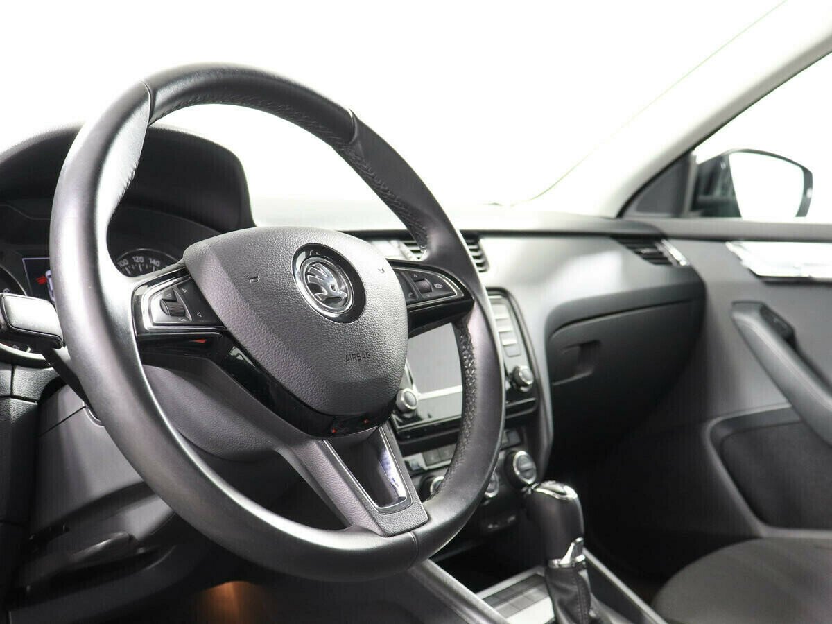 Skoda Octavia, 1.8 л, Робот, 2016 фото 2