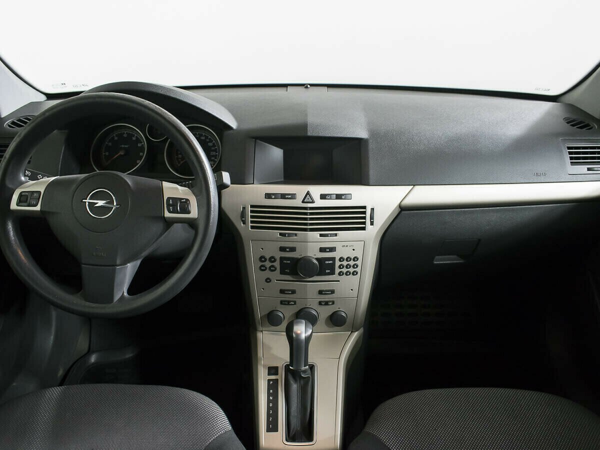 Opel Astra, 1.8 л, АТ, 2013 фото 8