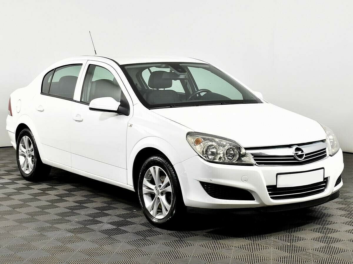 Opel Astra, 1.6 л, МТ, 2010 фото 4