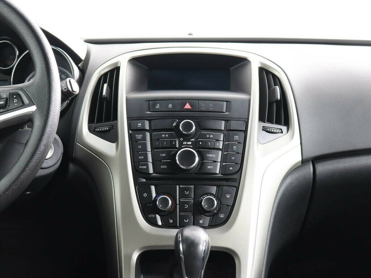 Opel Astra, 1.4 л, АТ, 2011 фото 2