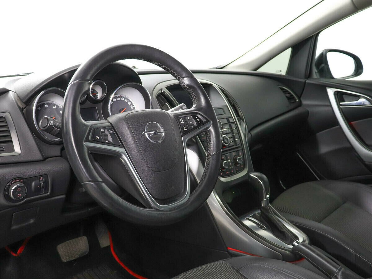 Opel Astra, 1.6 л, АТ, 2011 фото 7