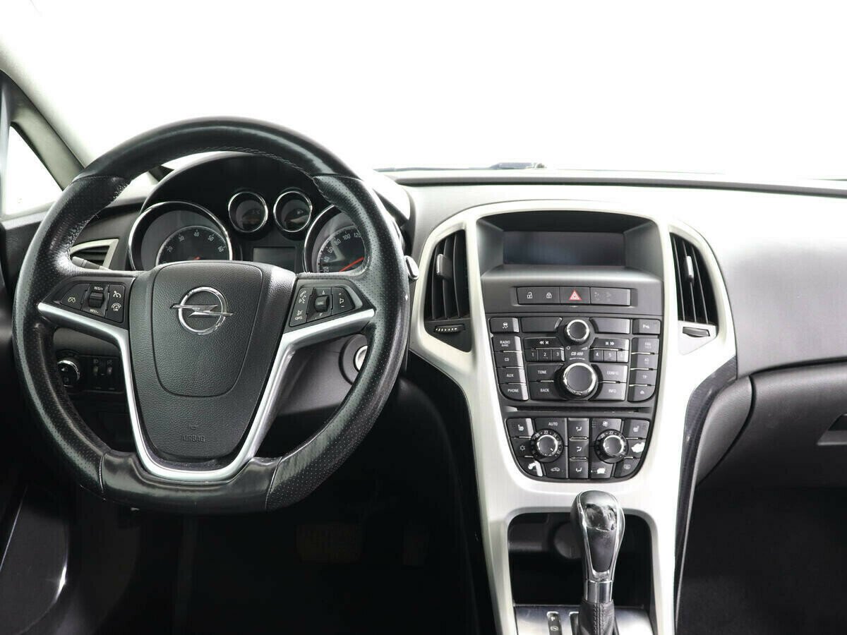 Opel Astra, 1.4 л, АТ, 2012 фото 2