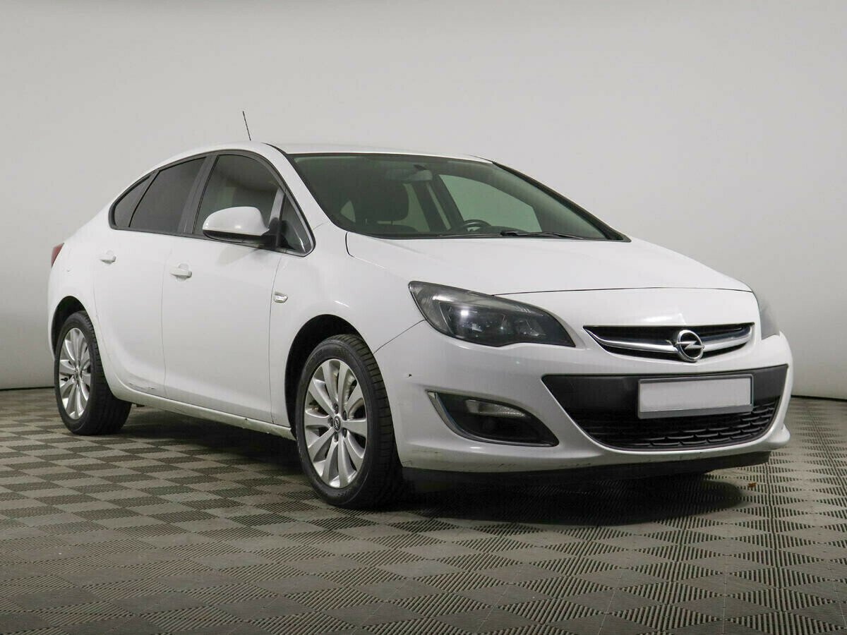 Opel Astra, 1.6 л, АТ, 2012 фото 4