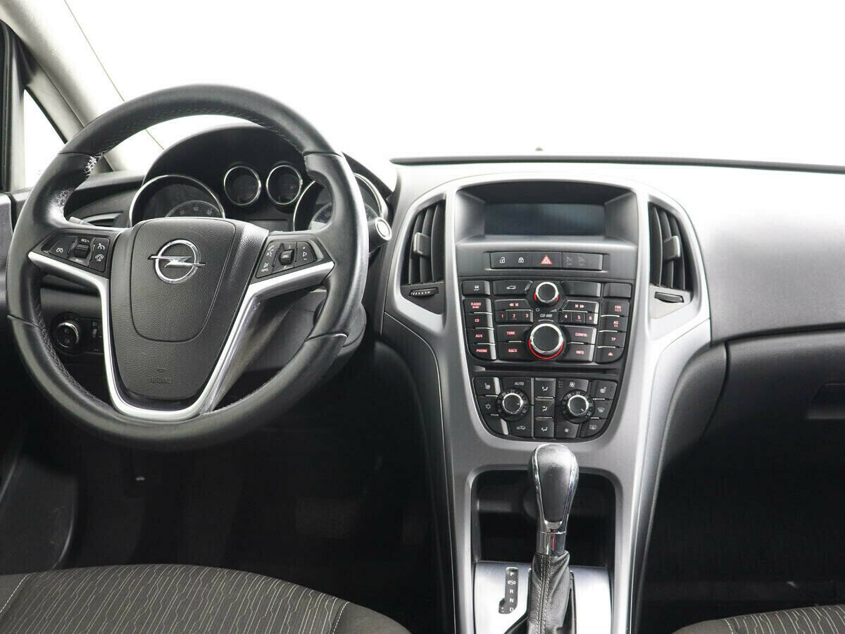 Opel Astra, 1.6 л, АТ, 2012 фото 8