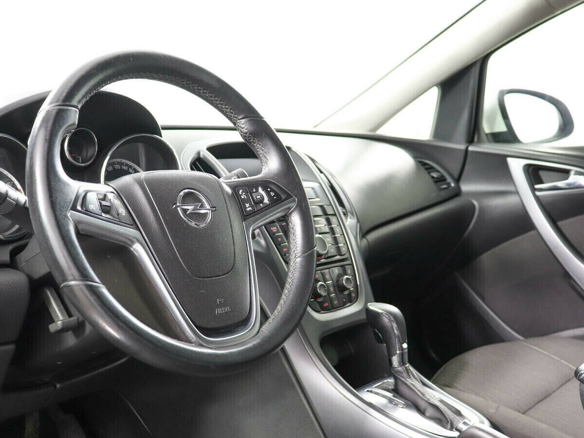 Opel Astra, 1.6 л, АТ, 2012 фото 2