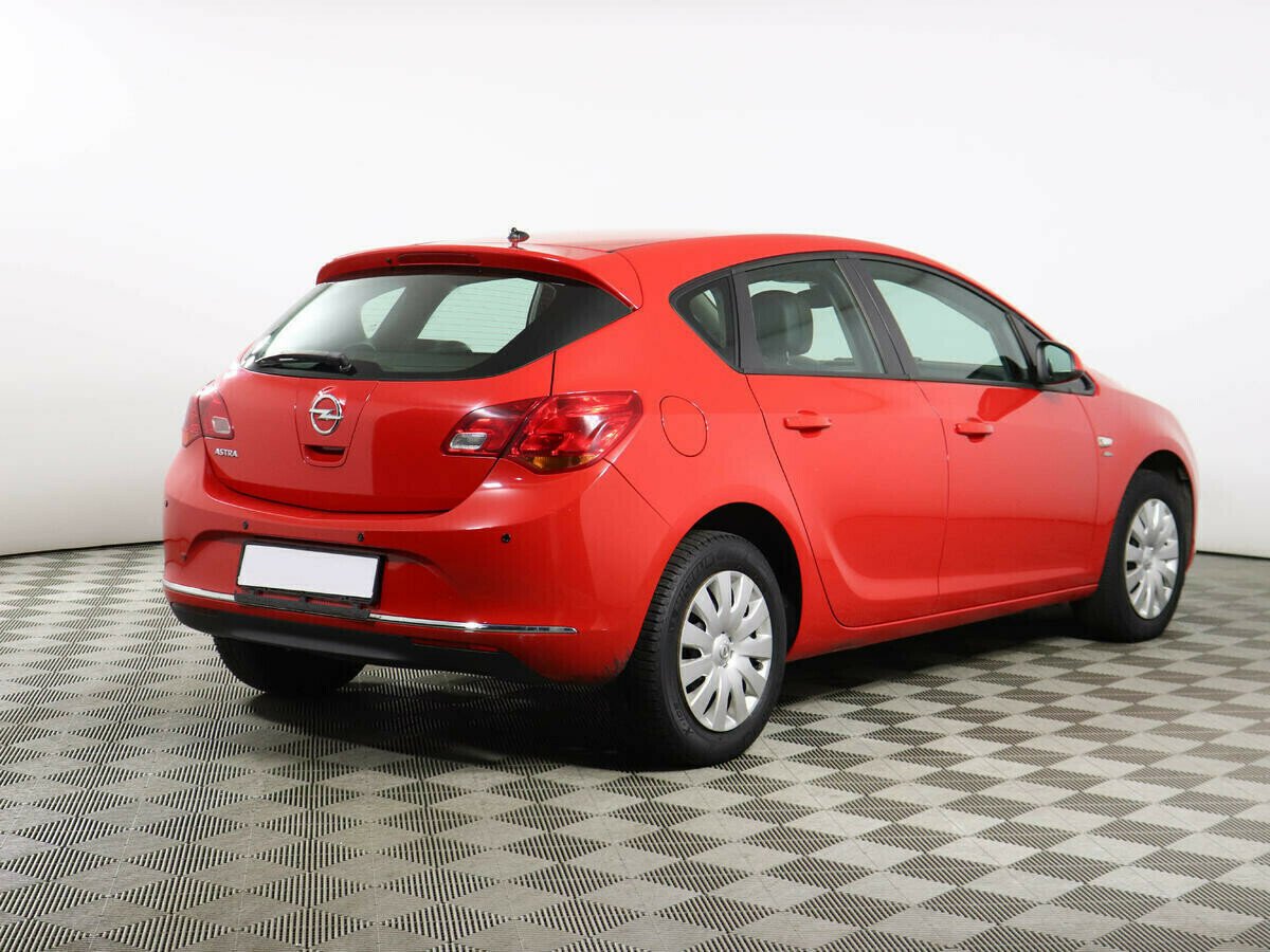 Opel Astra, 1.6 л, МТ, 2013 фото 5