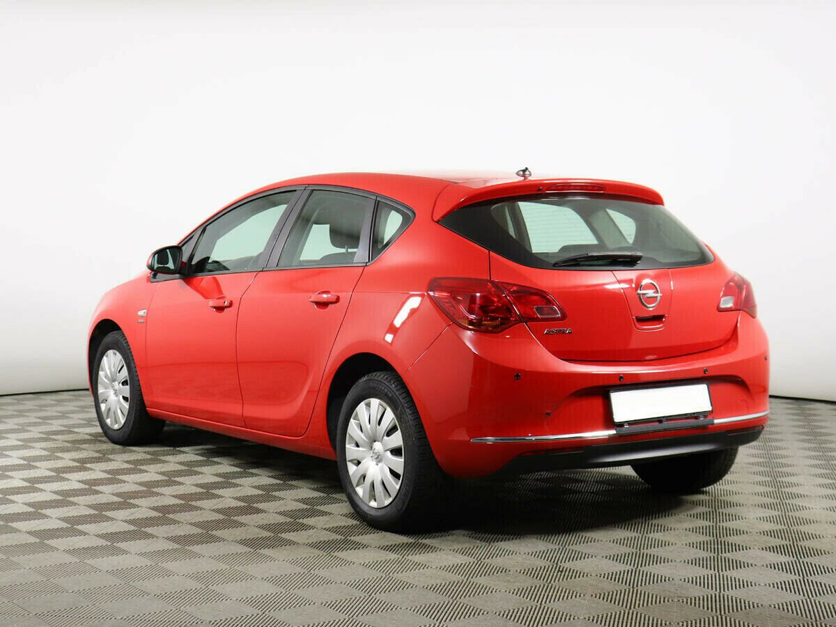 Opel Astra, 1.6 л, МТ, 2013 фото 6