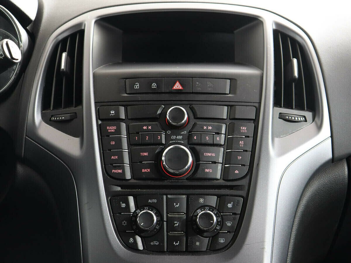 Opel Astra, 1.6 л, МТ, 2013 фото 7