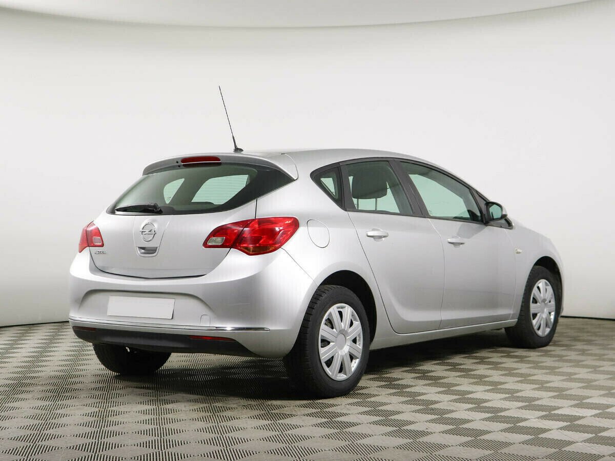 Opel Astra, 1.6 л, МТ, 2014 фото 5