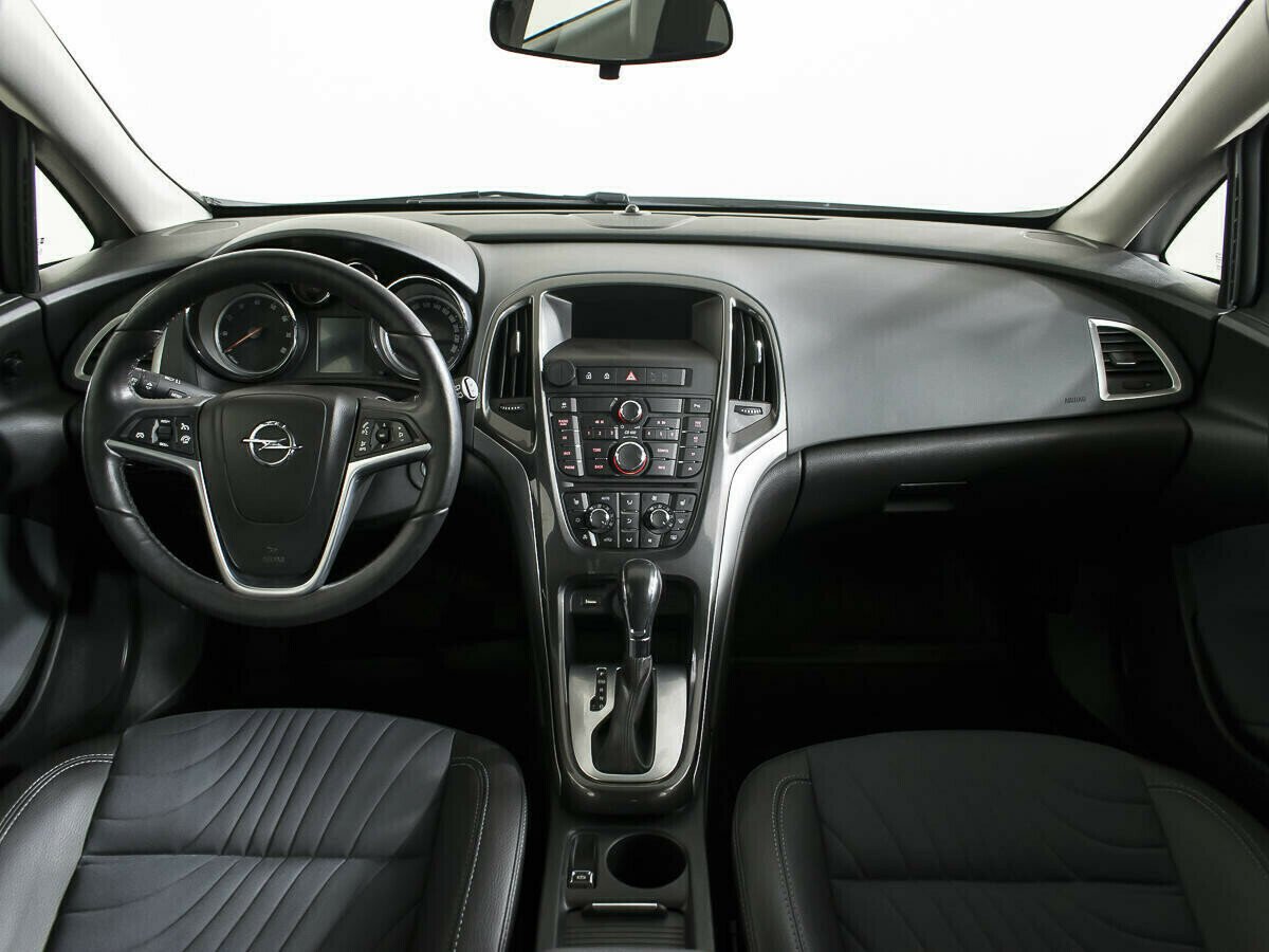 Opel Astra, 1.4 л, АТ, 2013 фото 10