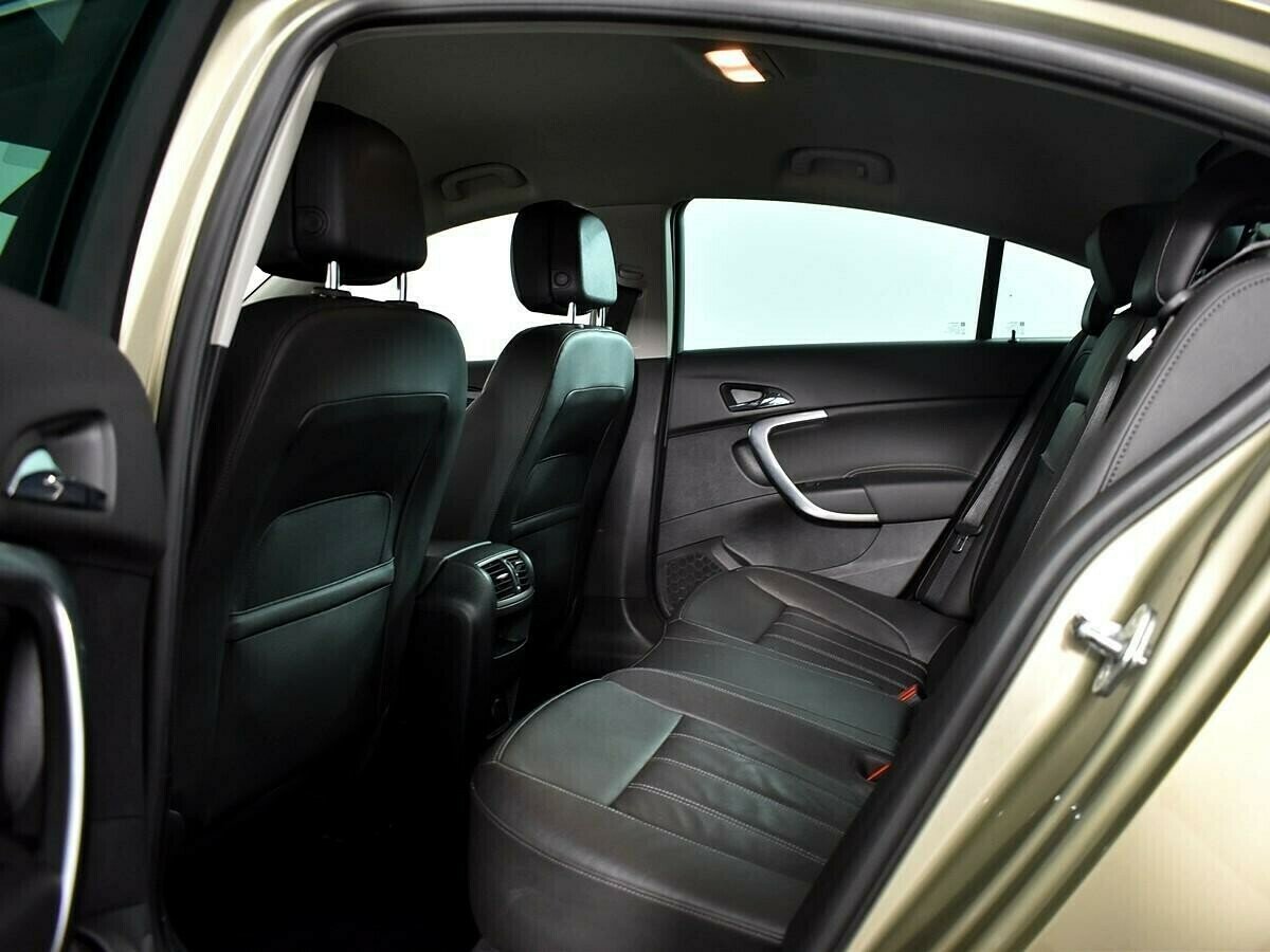 Opel Insignia, 2.0 л, АТ, 2013 фото 1