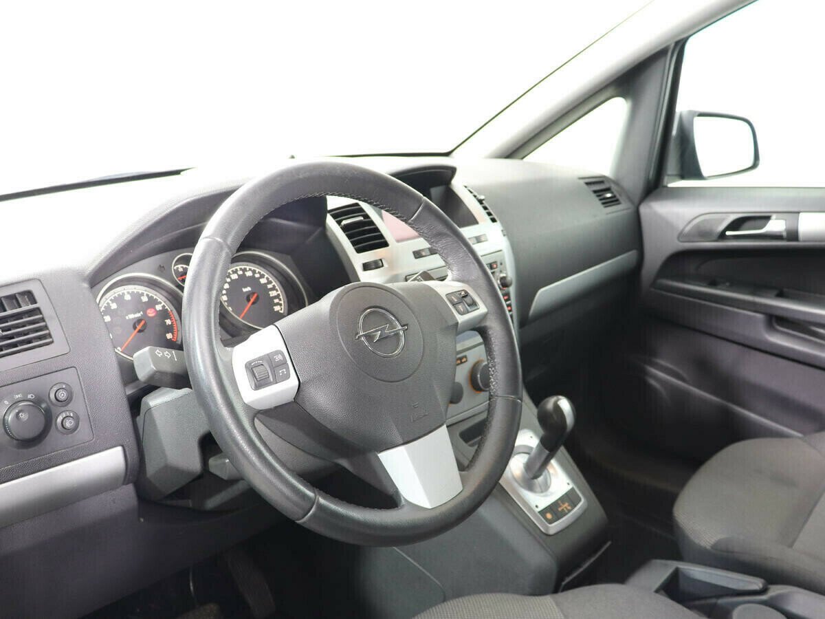 Opel Zafira, 1.8 л, Робот, 2013 фото 7