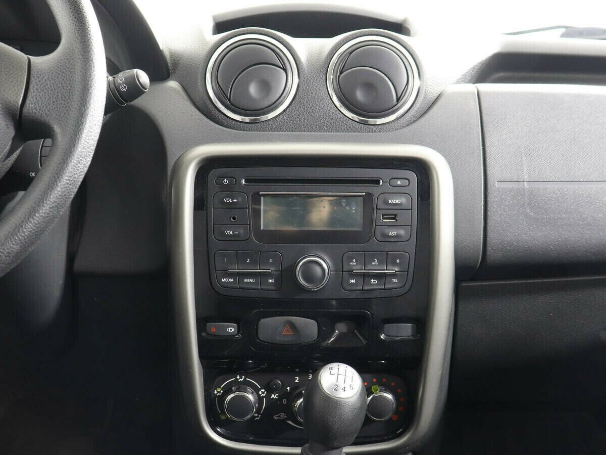 Renault Duster, 2.0 л, МТ, 2013 фото 8
